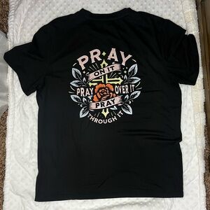 Women’s Pray T-Shirt